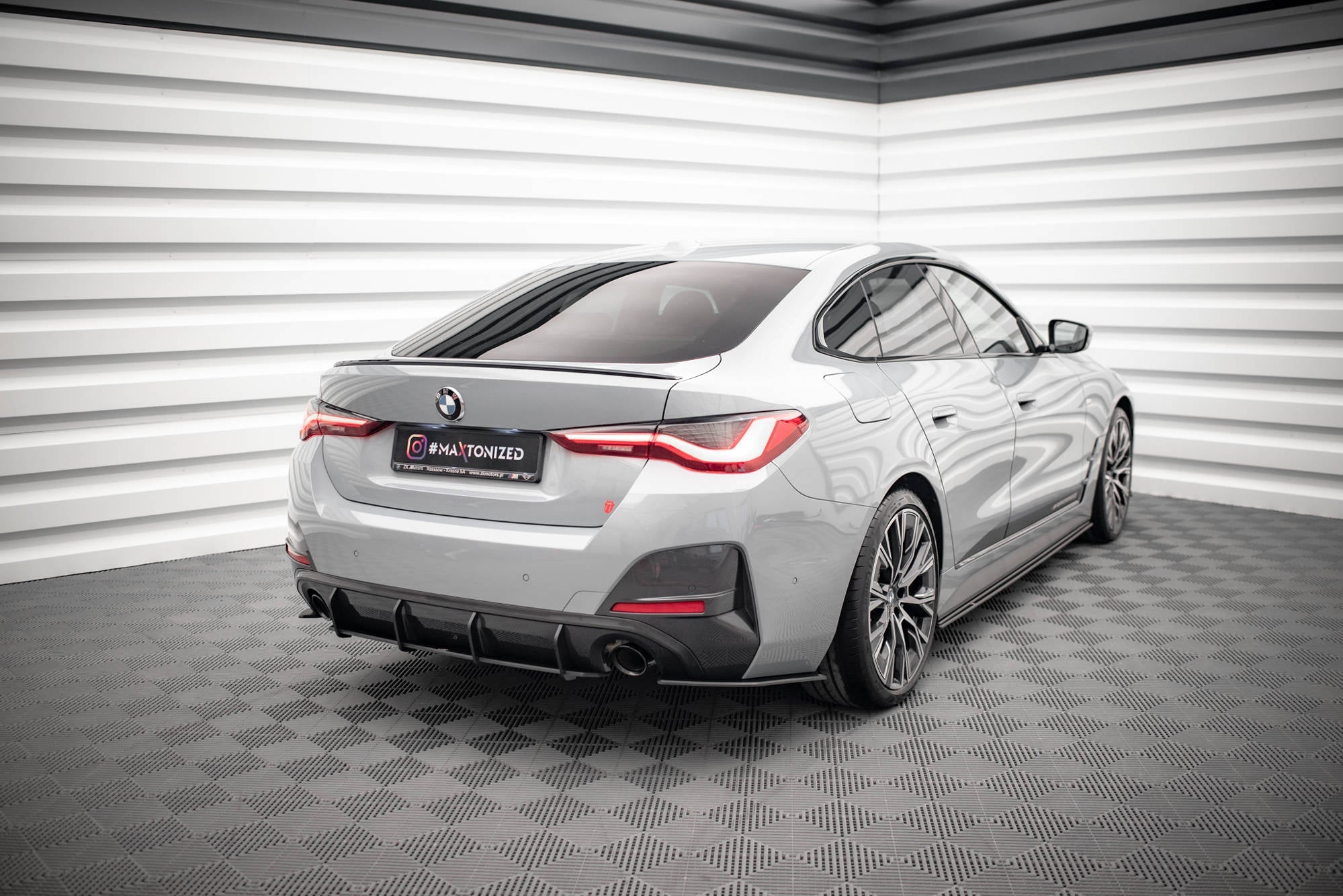 Maxton Design - Street Pro Flaps Heckansatz Diffusor für BMW 4er Gran Coupe M - Paket G26 - Aerowerk.