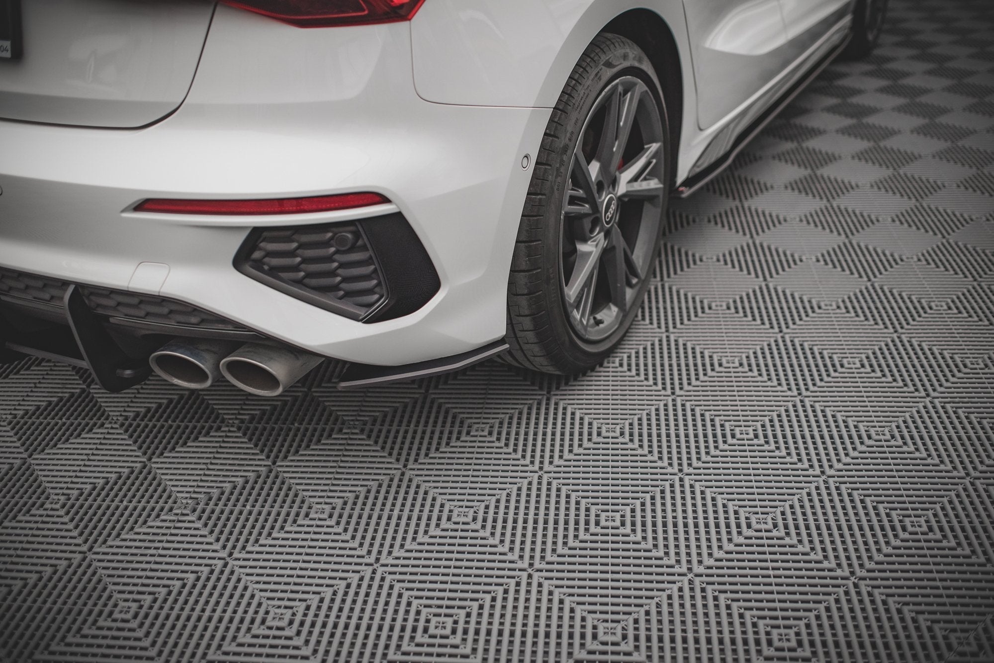 Maxton Design - Street Pro Flaps Heckansatz Flaps Heckansatz für Audi S3 Sportback 8Y - Aerowerk.