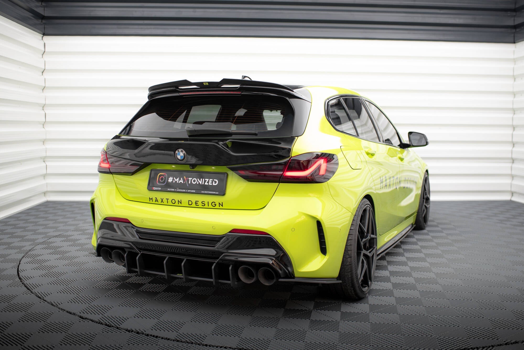 Maxton Design - Street Pro Flaps Heckansatz V.2 für BMW 1er F40 M - Paket / M135i - Aerowerk.