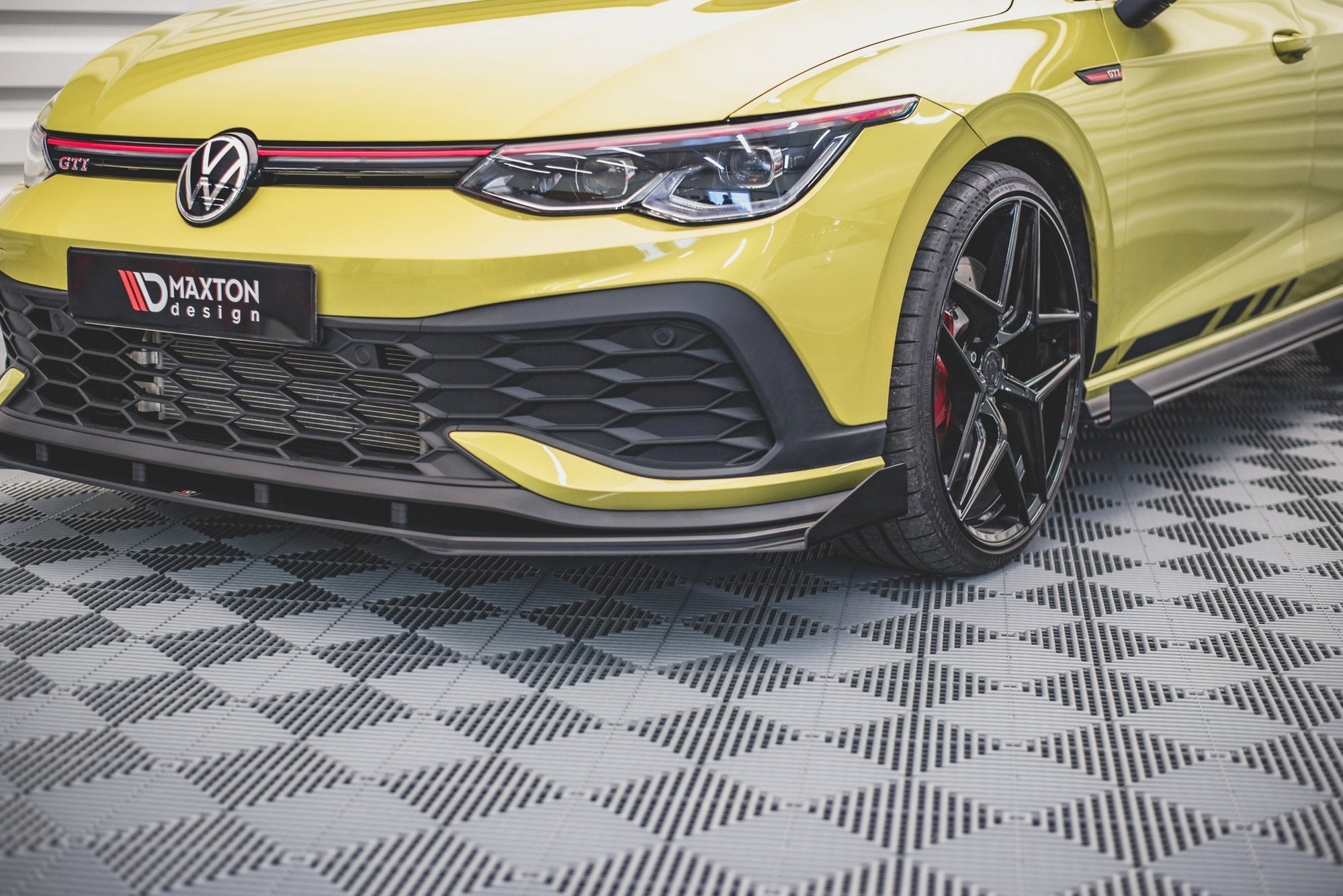 Maxton Design - Street Pro Frontlippe für +Flaps für Volkswagen Golf GTI Clubsport Mk8 - Aerowerk.