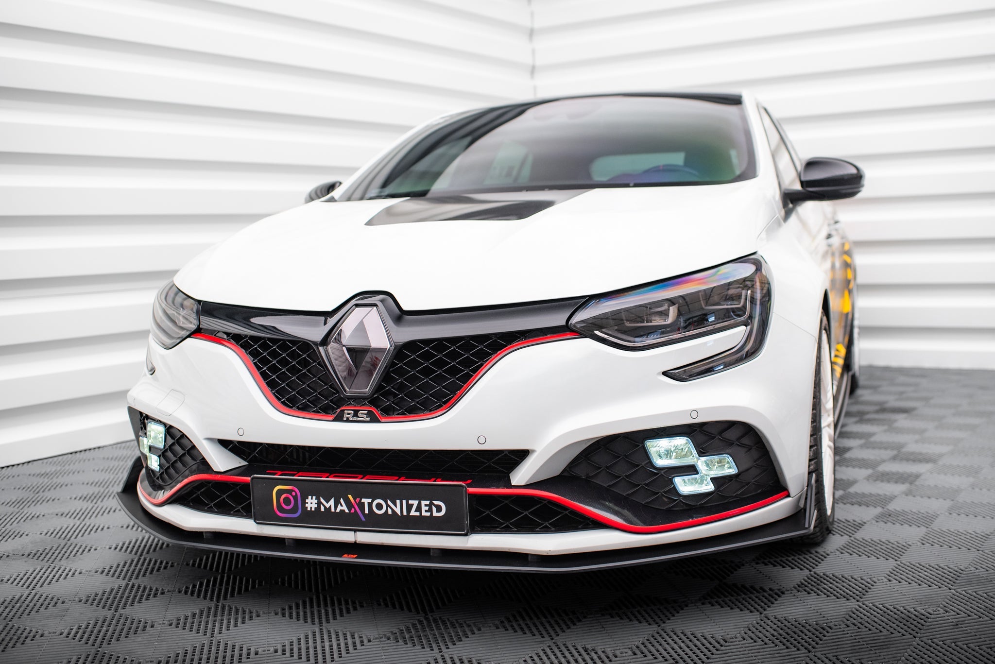 Maxton Design - Street Pro Frontlippe für Renault Megane RS Mk4 - Aerowerk.