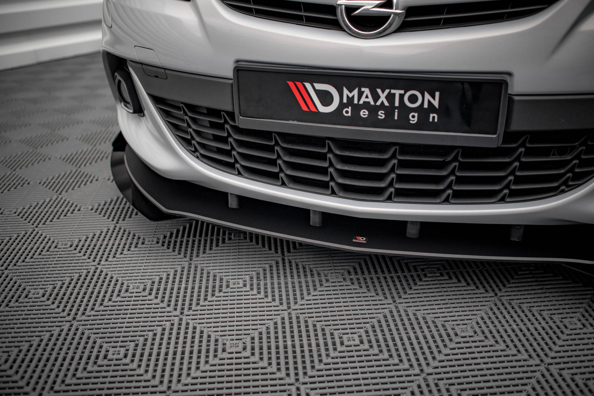 Maxton Design - Street Pro Frontlippe V1 für +Flaps für + Flaps Opel Astra GTC OPC - Line J - Aerowerk.