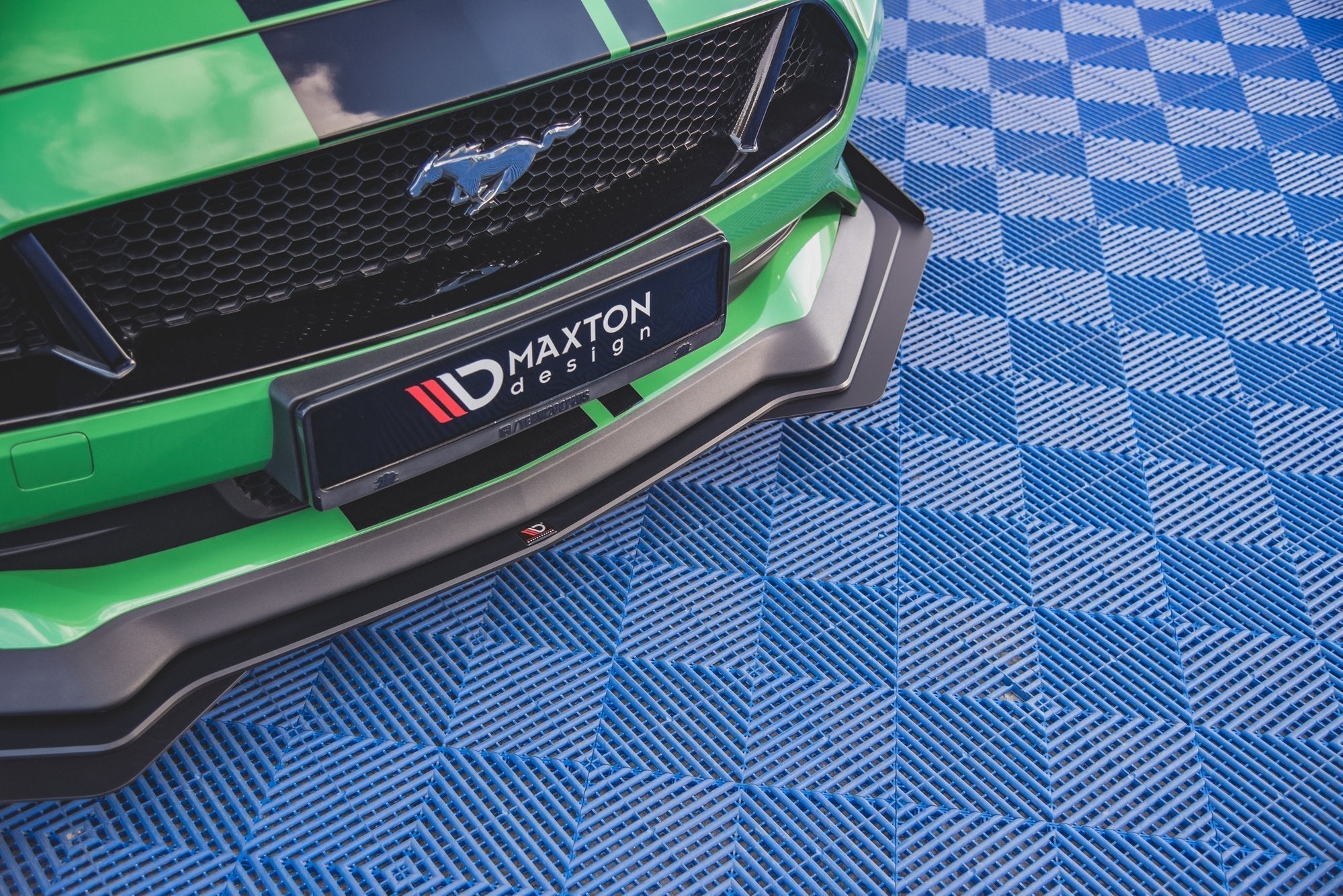 Maxton Design - Street Pro Frontlippe V1 für für + Flaps Ford Mustang GT Mk6 Facelift - Aerowerk.