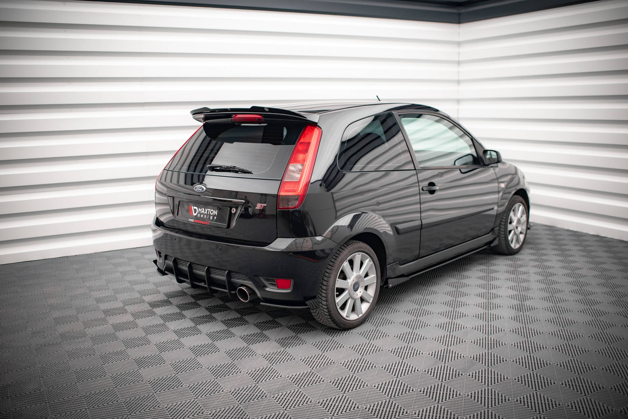 Maxton Design - Street Pro Heck Ansatz Flaps Diffusor + Flaps für Ford Fiesta ST Mk6 - Aerowerk.
