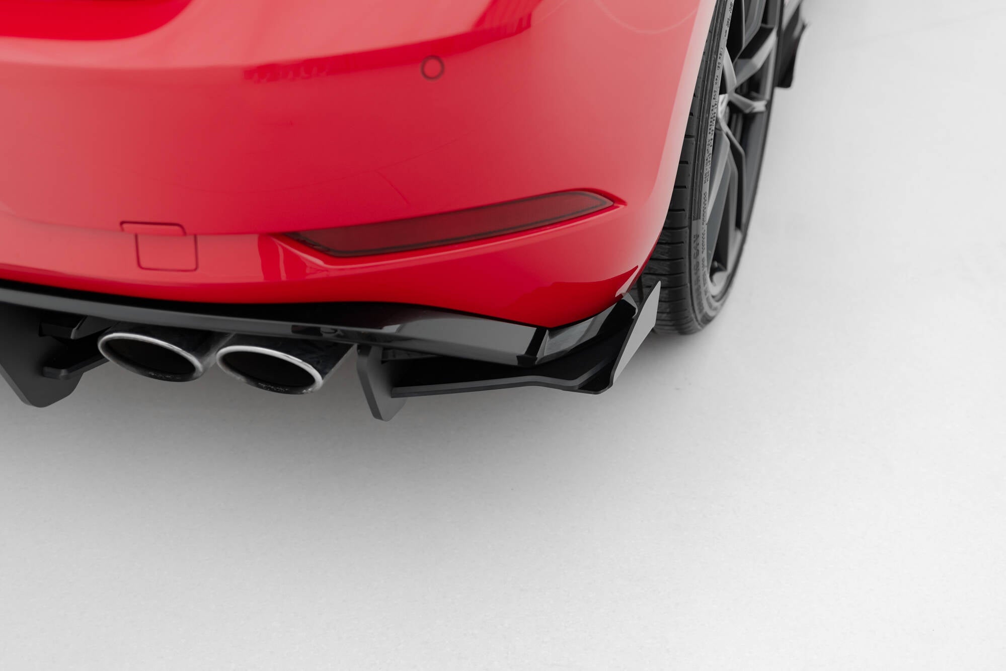 Maxton Design - Street Pro Heck Ansatz Flaps Diffusor +Flaps für VW Golf 7 R Facelift - Aerowerk.