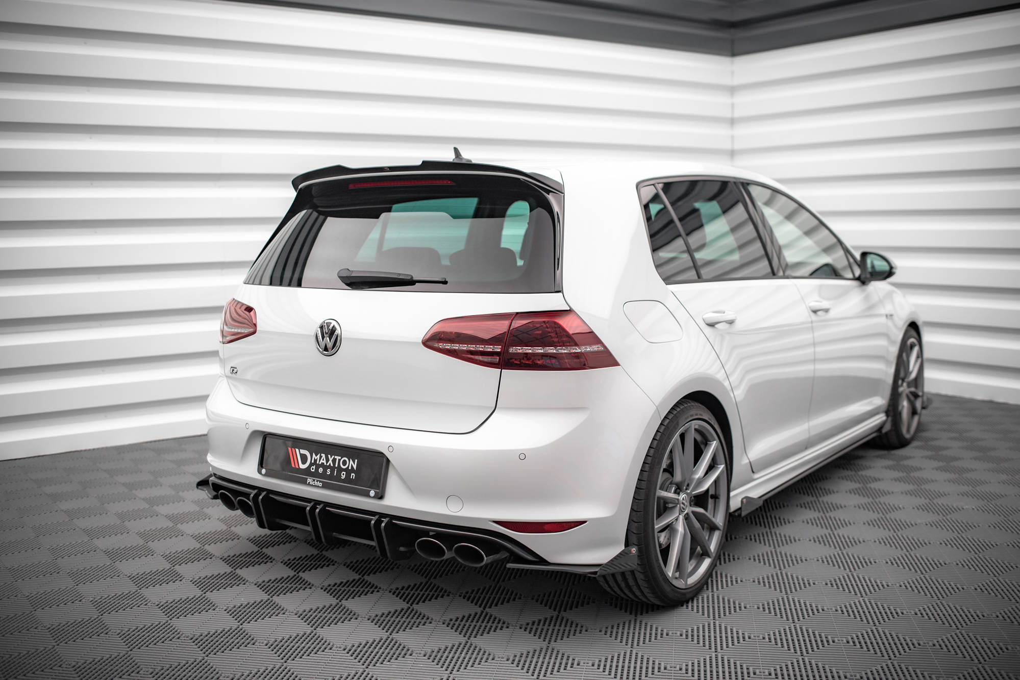 Maxton Design - Street Pro Heck Ansatz Flaps Diffusor + Flaps für VW Golf R Mk7 - Aerowerk.