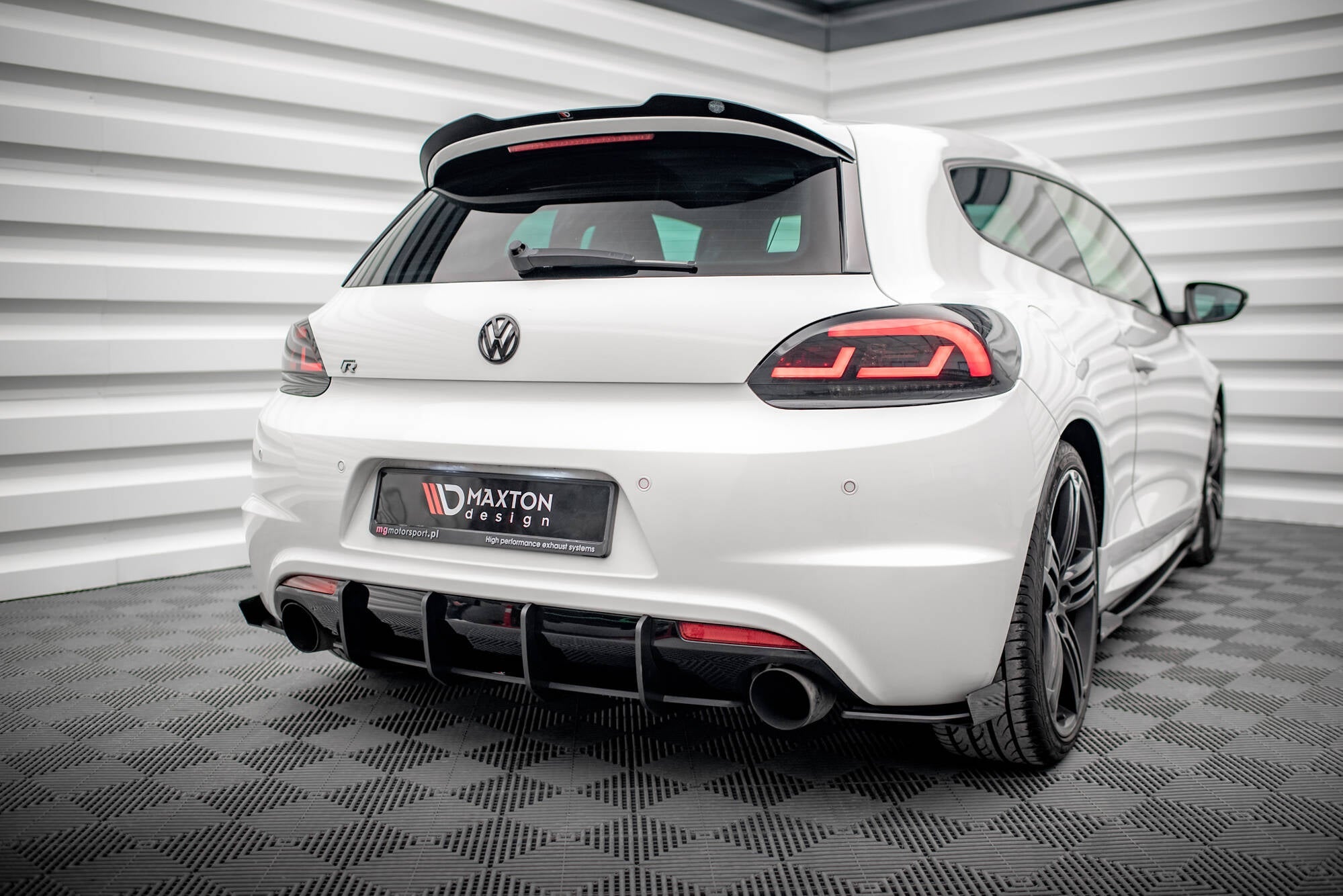 Maxton Design - Street Pro Heck Ansatz Flaps Diffusor + Flaps für VW Scirocco R Mk3 - Aerowerk.