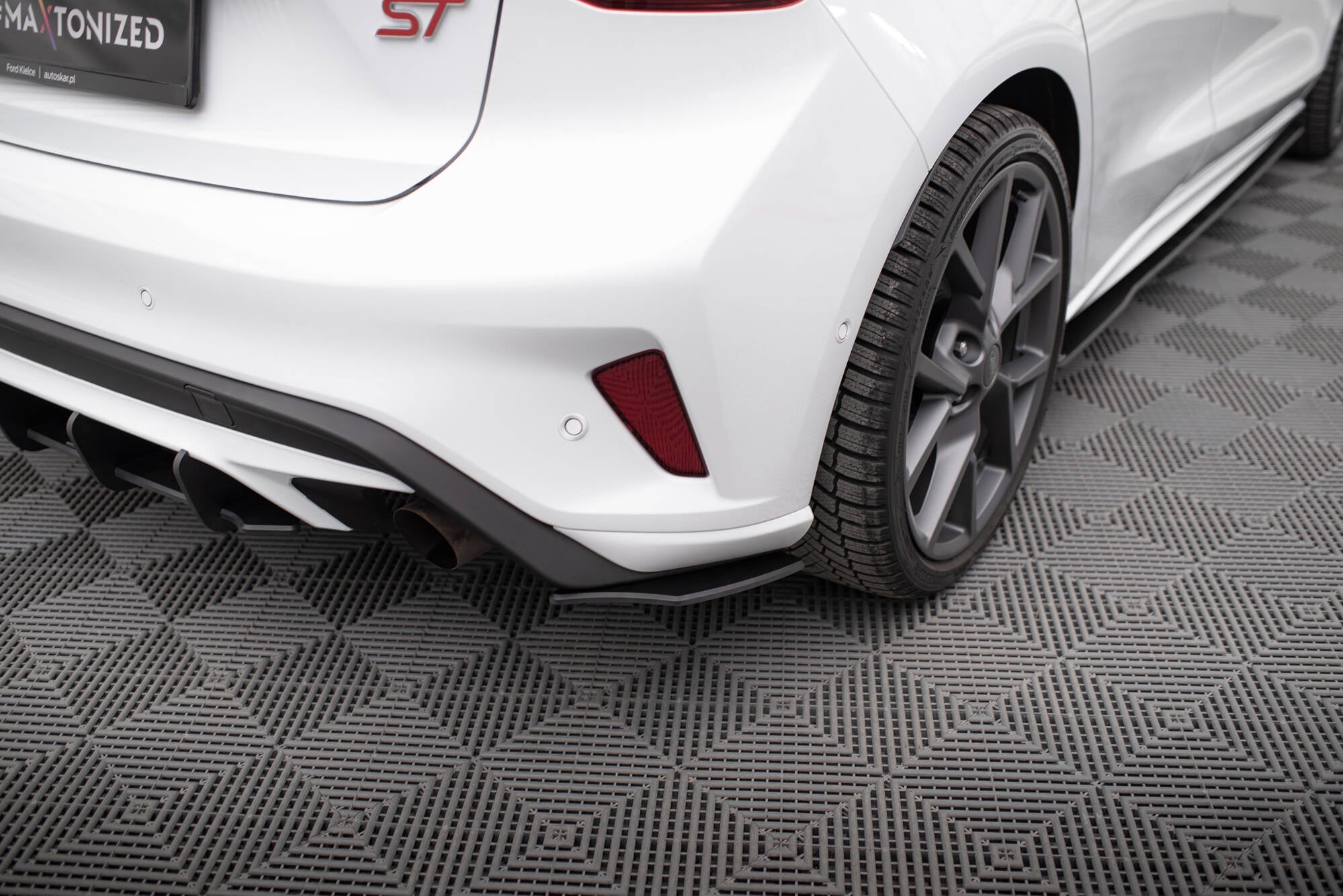 Maxton Design - Street Pro Heck Ansatz Flaps Diffusor für Ford Focus ST Mk4 - Aerowerk.