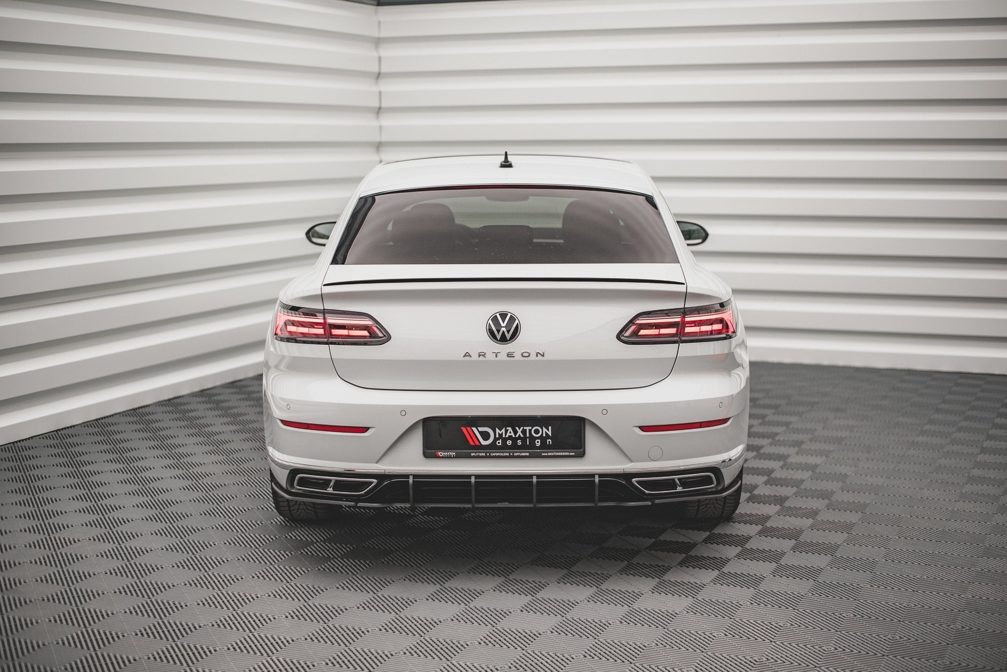 Maxton Design - Street Pro Heck Ansatz Flaps Diffusor für VW Arteon R - Line Facelift - Aerowerk.