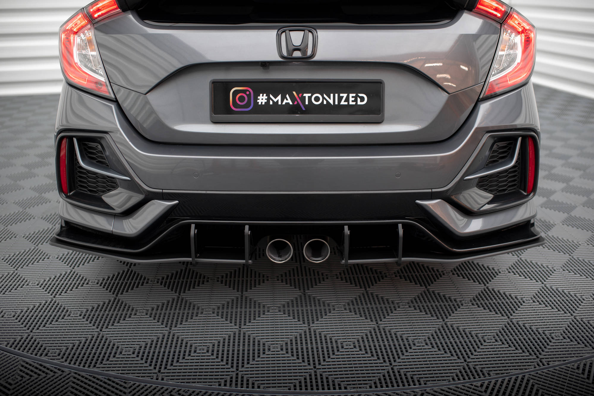 Maxton Design - Street Pro Heck Ansatz Flaps Diffusor V1 für Honda Civic Sport Mk 10 Facelift - Aerowerk.