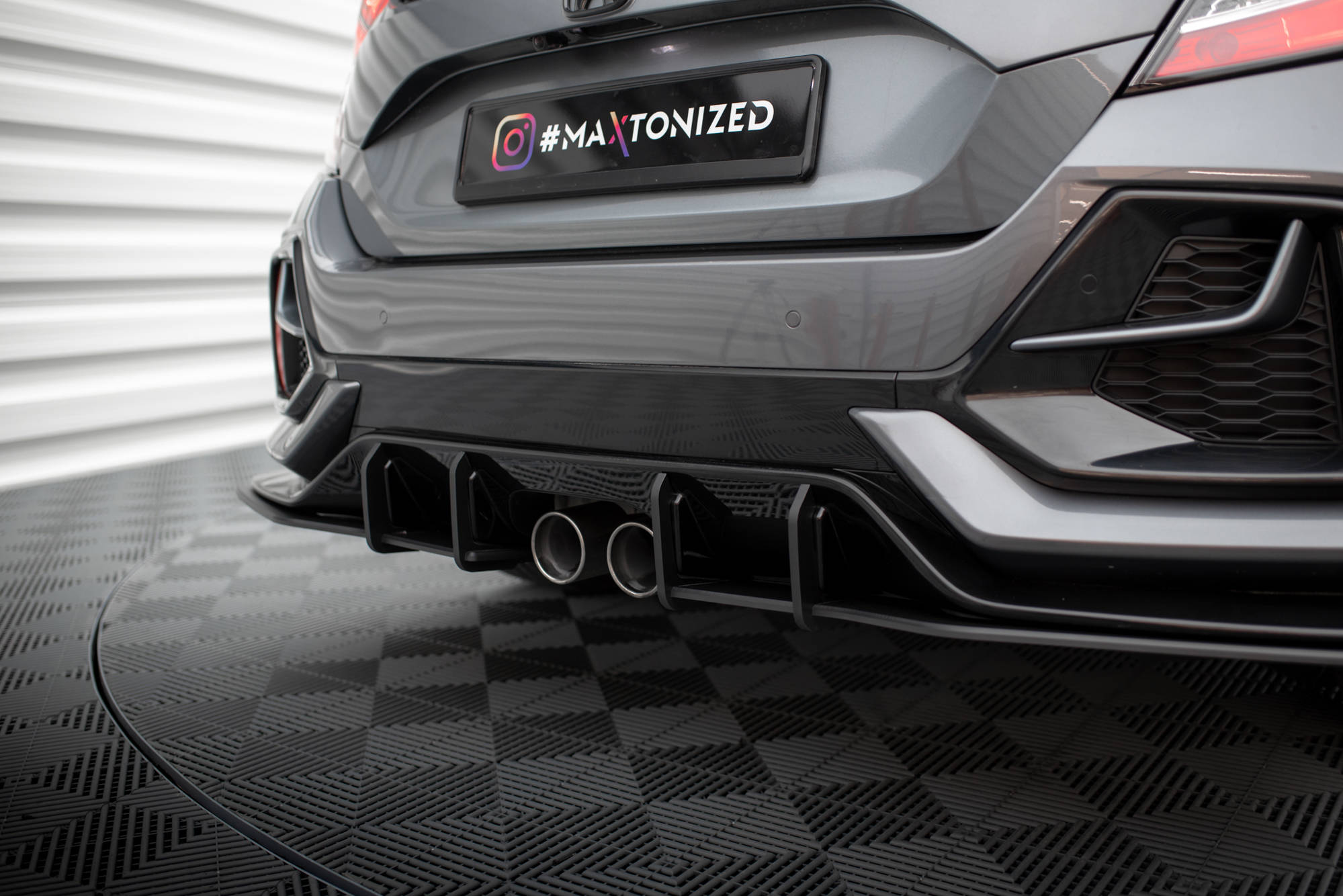 Maxton Design - Street Pro Heck Ansatz Flaps Diffusor V1 für Honda Civic Sport Mk 10 Facelift - Aerowerk.
