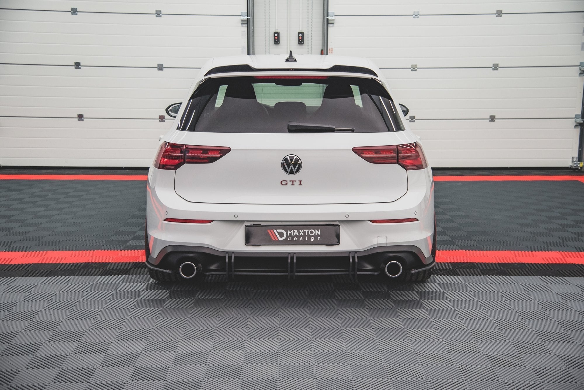 Maxton Design - Street Pro Heck Ansatz Flaps Diffusor V1 für VW Golf GTI / GTE / R - Line Mk8 - Aerowerk.
