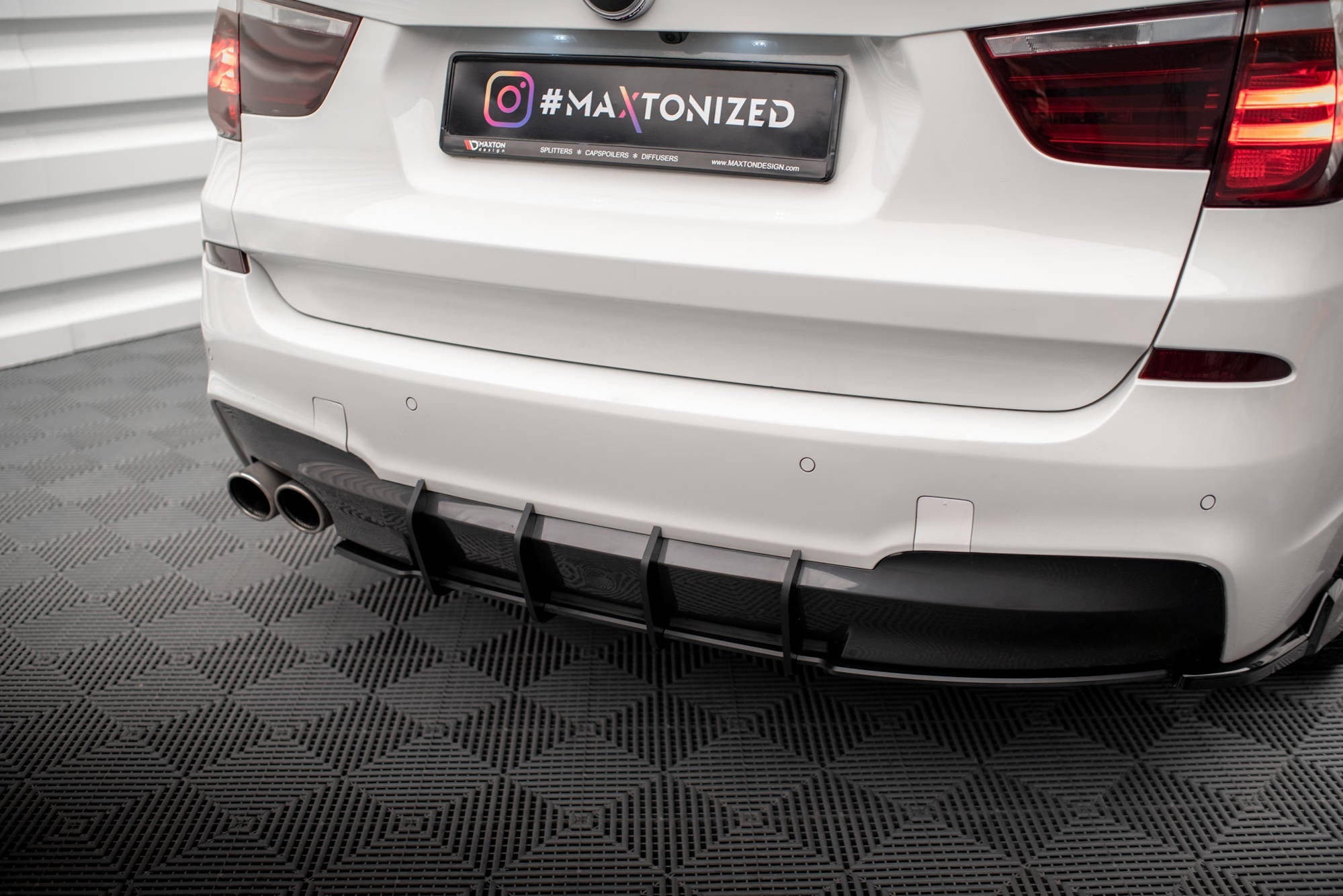 Maxton Design - Street Pro Heckschürze Diffusor für BMW X3 M - Paket F25 - Aerowerk.
