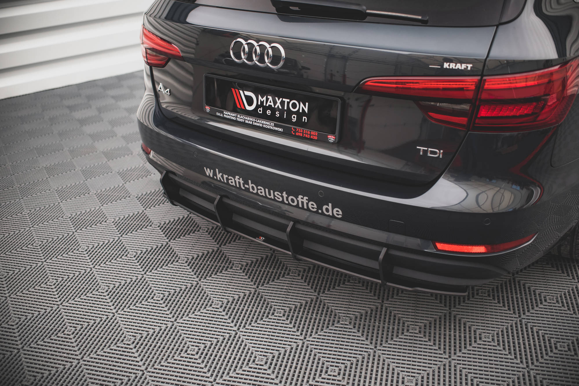 Maxton Design - Street Pro Heckschürze für Audi A4 B9 - Aerowerk.