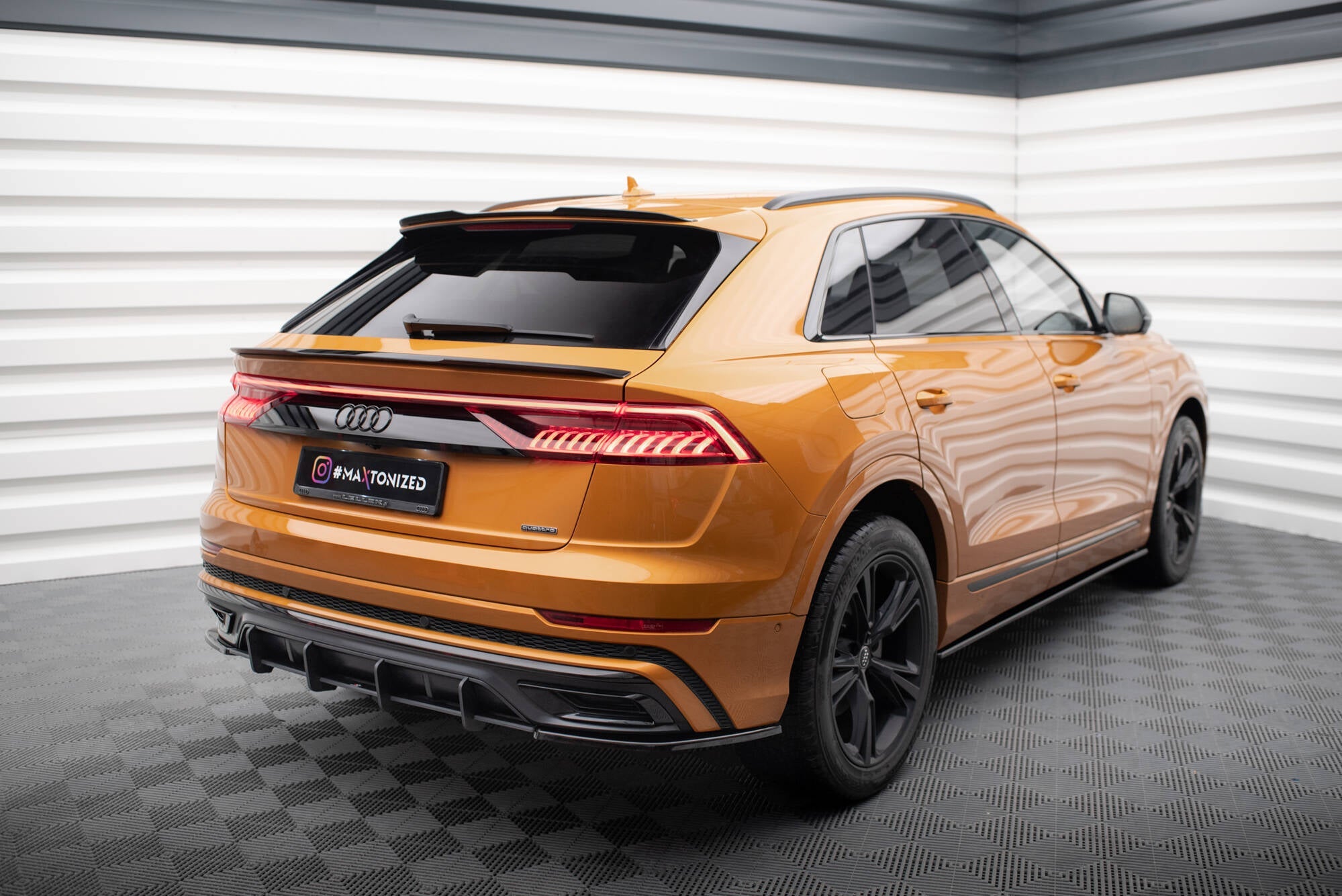 Maxton Design - Street Pro Heckschürze für Audi Q8 S - Line Mk1 - Aerowerk.