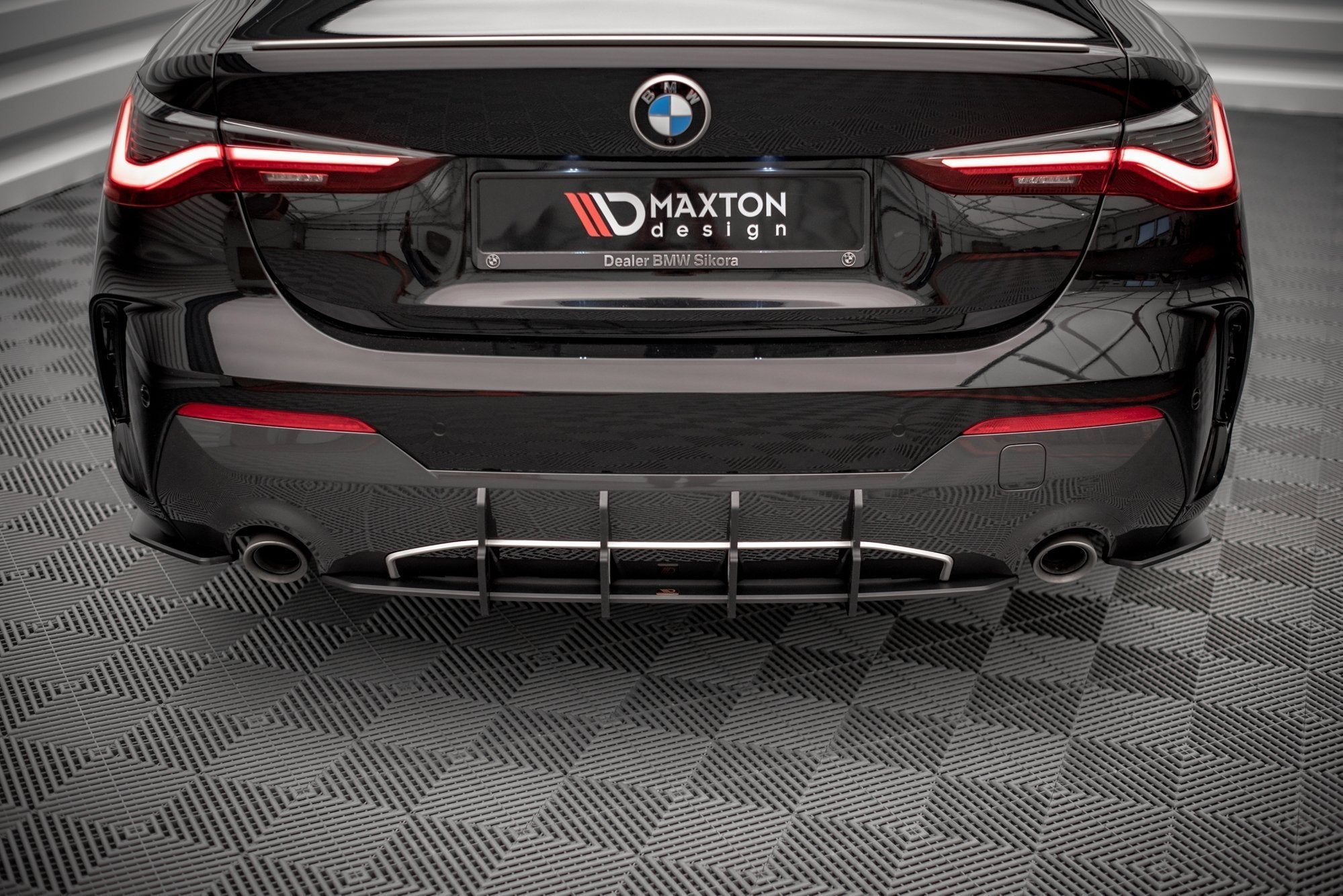 Maxton Design - Street Pro Heckschürze für BMW 4er M - Paket G22 / G23 / G22 Facelift / G23 Facelift - Aerowerk.