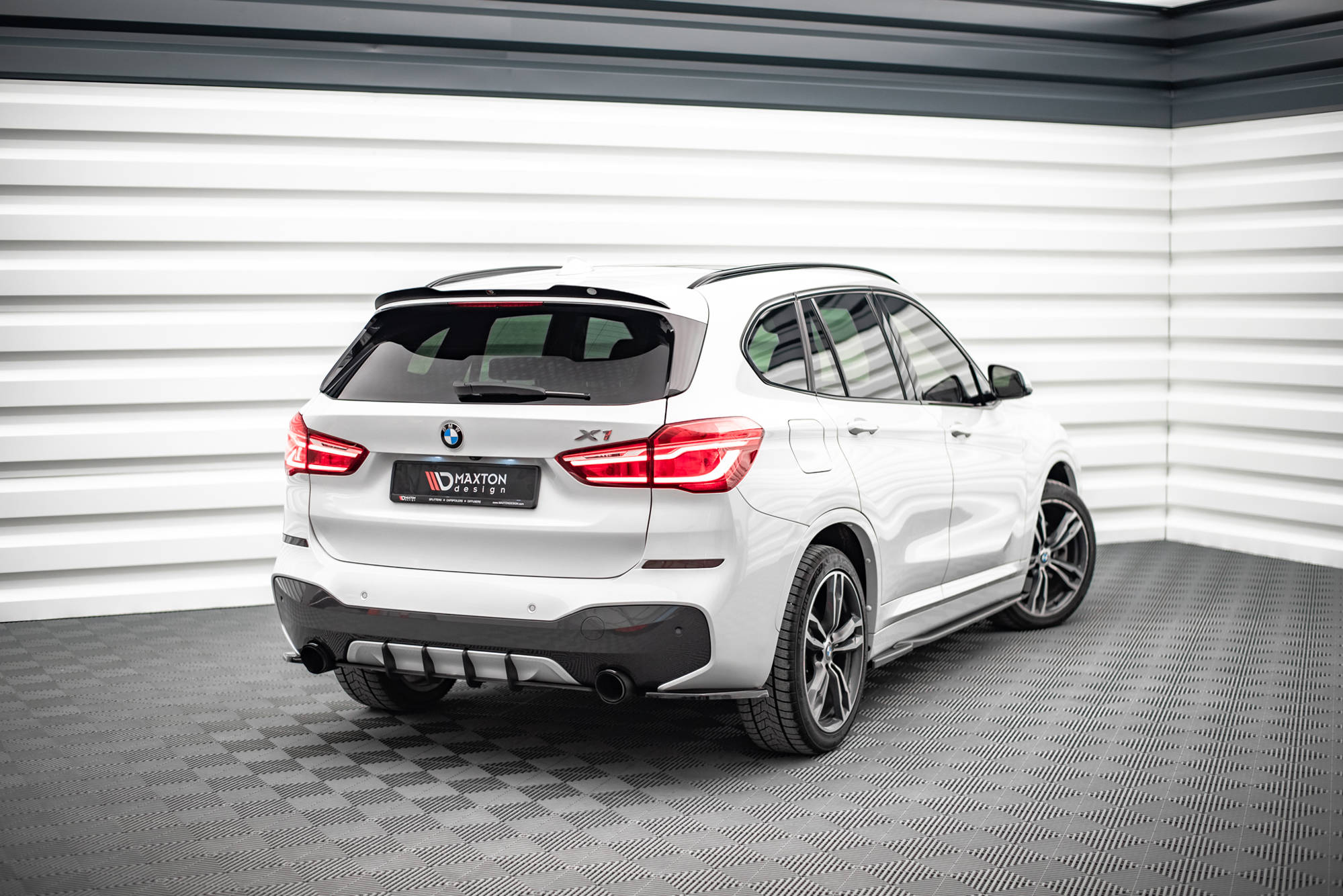 Maxton Design - Street Pro Heckschürze für BMW X1 M - Paket F48 - Aerowerk.