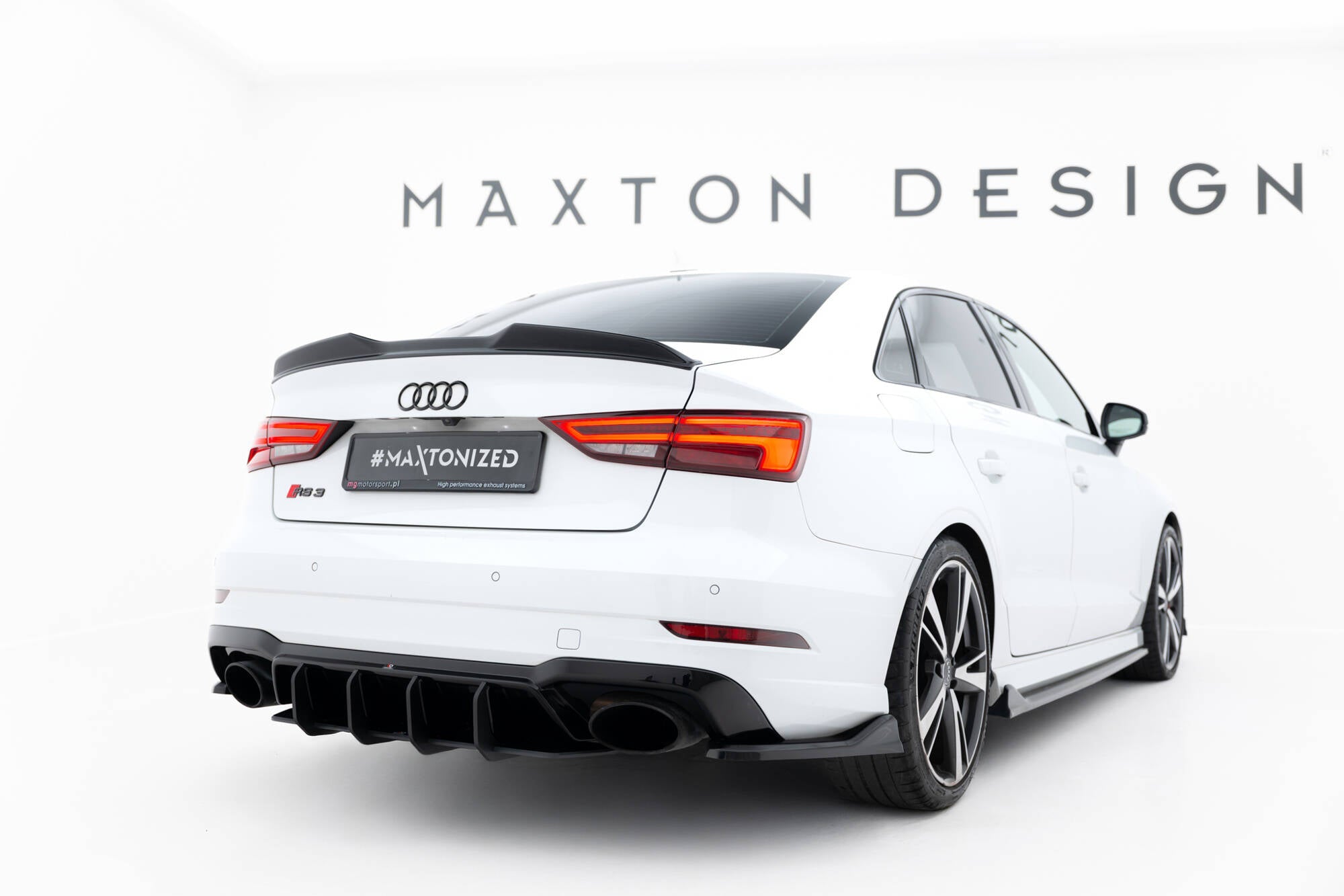 Maxton Design - Street Pro Heckschürze V.2 für Audi RS3 Limousine 8V Facelift - Aerowerk.