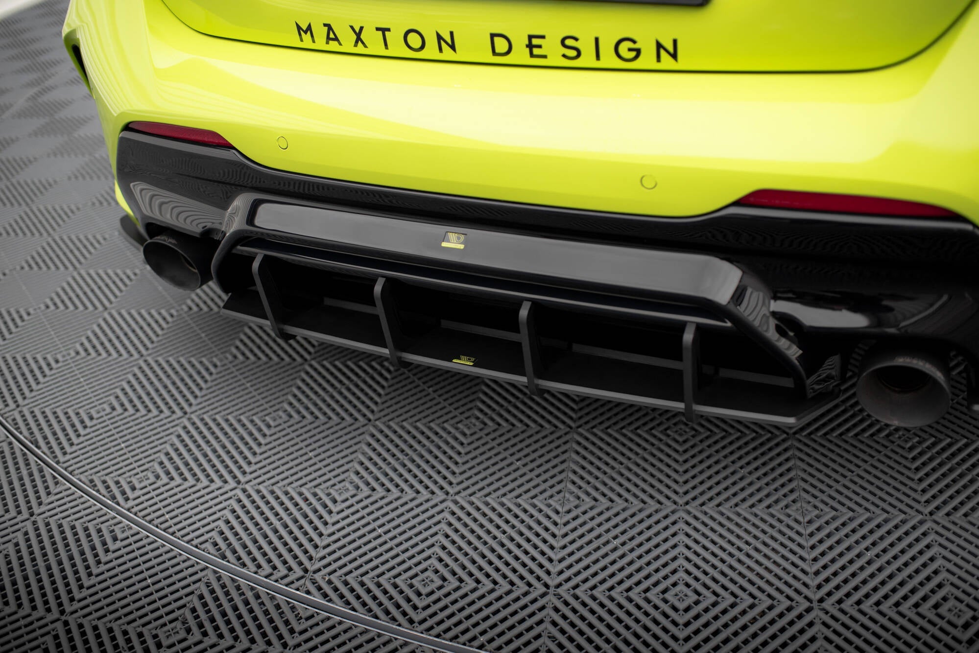 Maxton Design - Street Pro Heckschürze V.2 für BMW 1er F40 M - Paket / M135i - Aerowerk.