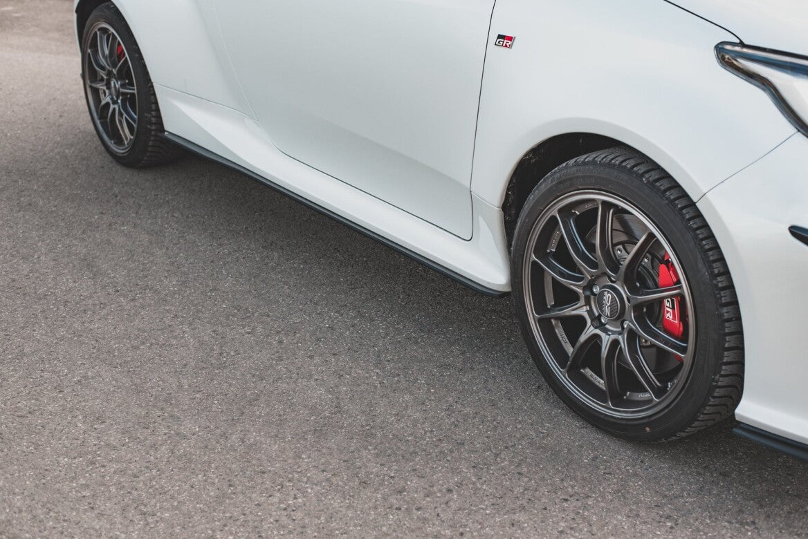 Street Pro Seitenschweller Ansatz Cup Leisten für Toyota GR Yaris - Aerowerk.