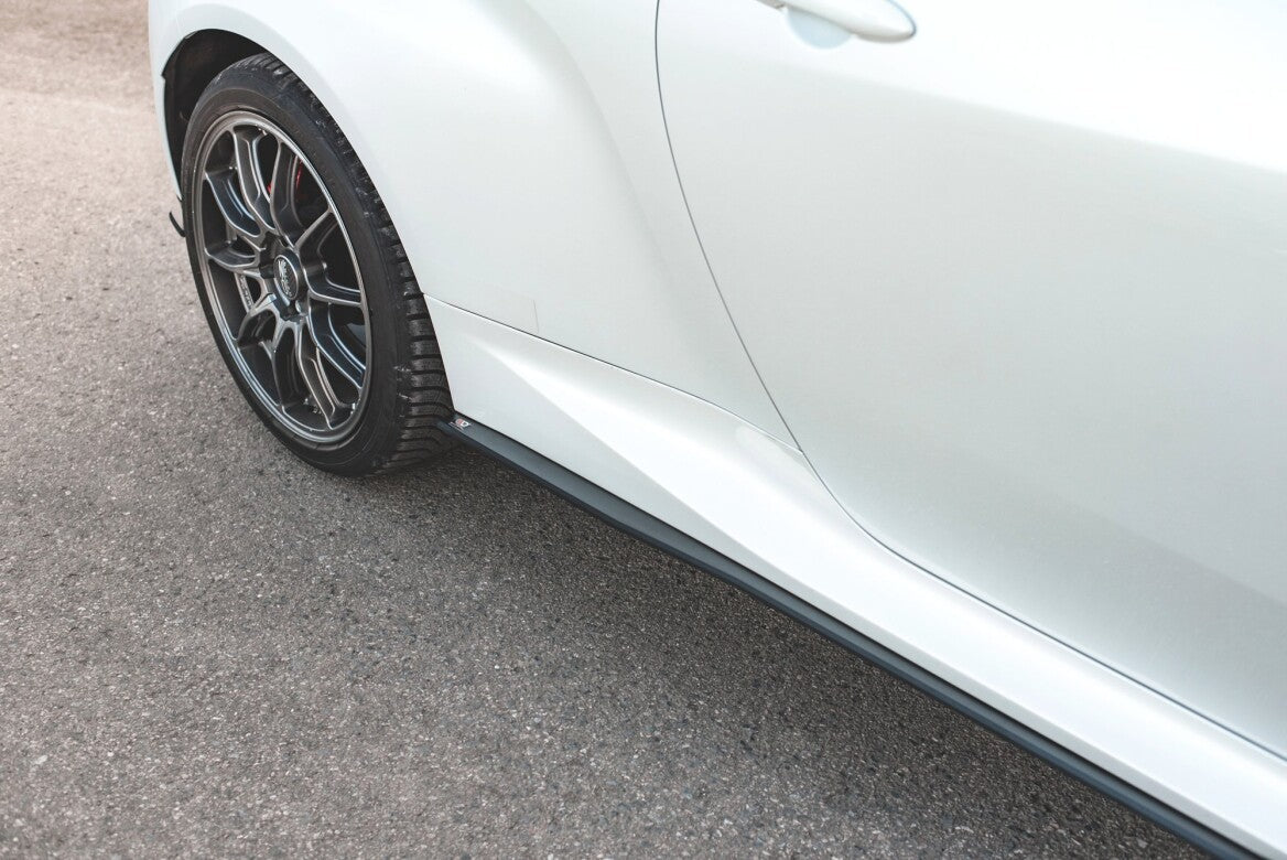 Street Pro Seitenschweller Ansatz Cup Leisten für Toyota GR Yaris - Aerowerk.