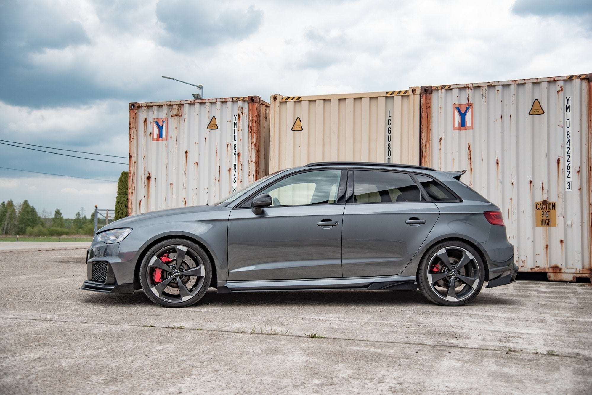 Maxton Design - Street Pro Seitenschweller Ansatz + Flaps für Audi RS3 8V Sportback - Aerowerk.