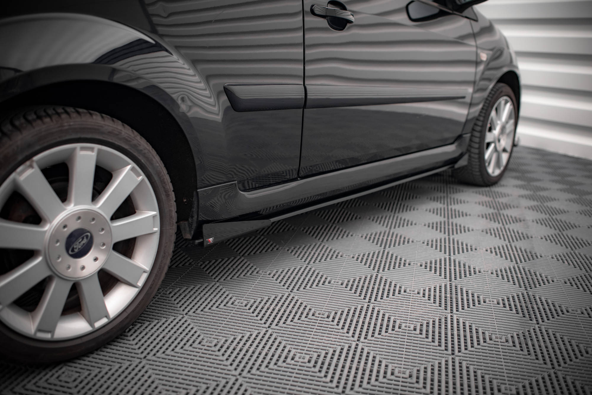 Maxton Design - Street Pro Seitenschweller Ansatz + Flaps für Ford Fiesta ST Mk6 - Aerowerk.