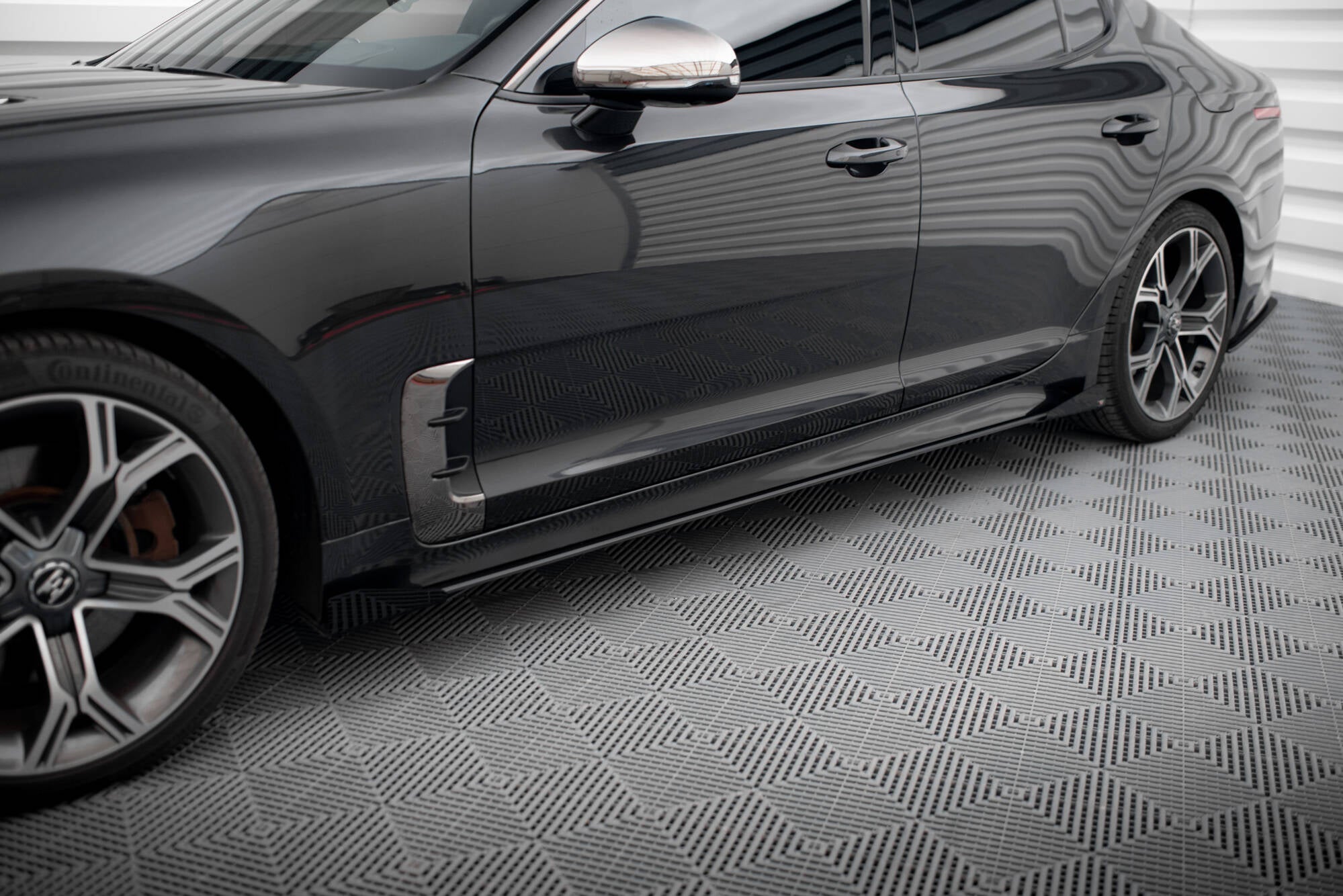 Maxton Design - Street Pro Seitenschweller Ansatz + Flaps für Kia Stinger GT / GT - Line / Standard Mk1 - Aerowerk.
