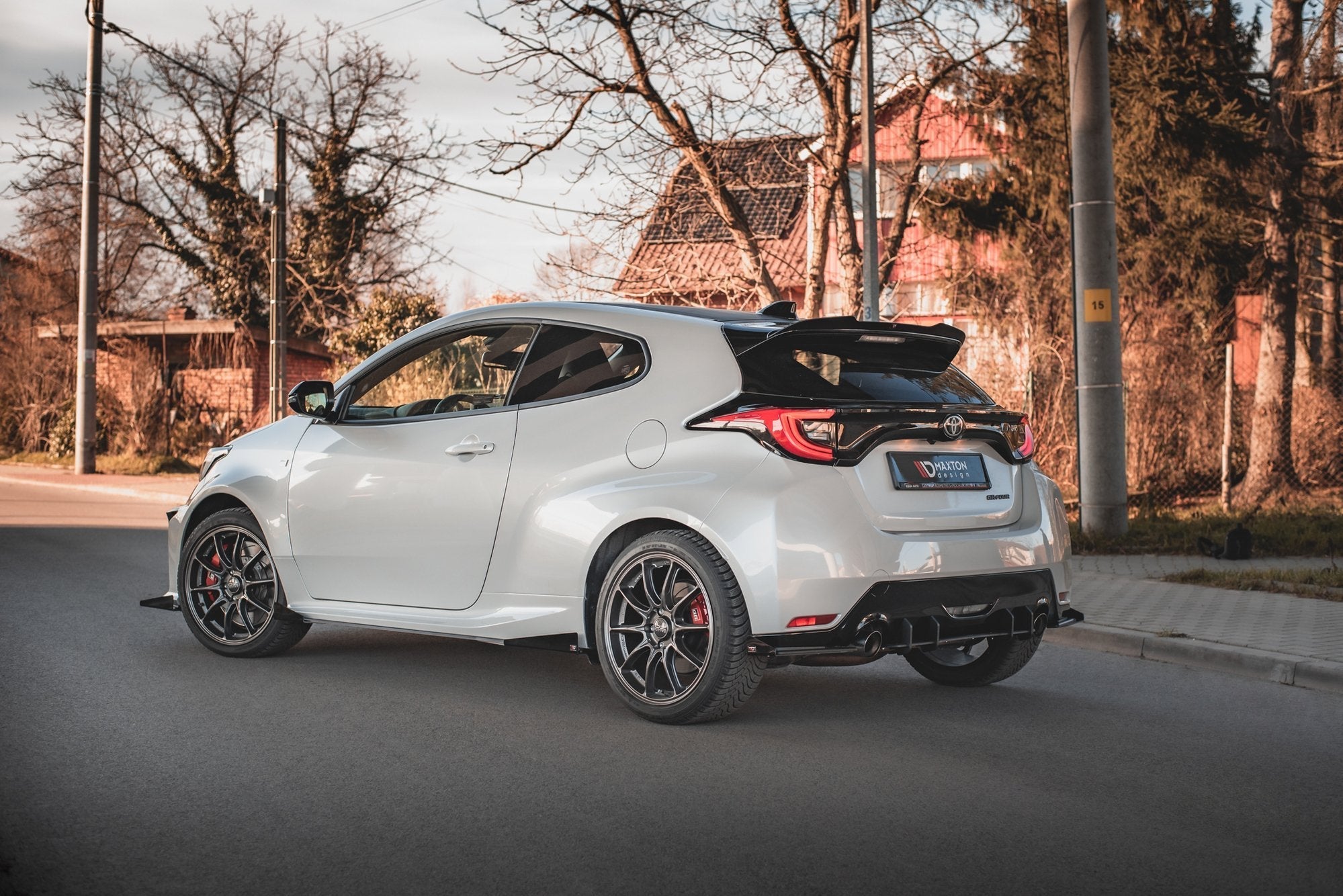 Maxton Design - Street Pro Seitenschweller Ansatz + Flaps für Toyota GR Yaris Mk4 - Aerowerk.