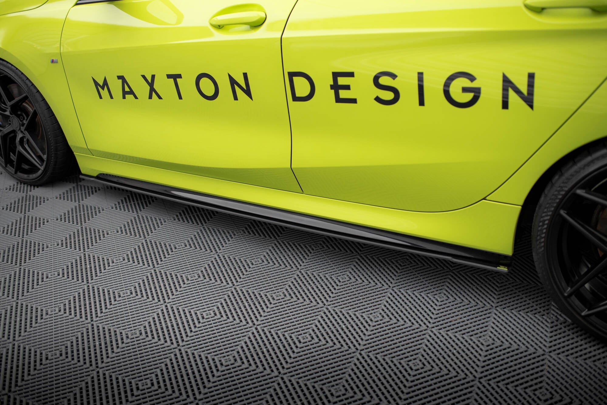 Maxton Design - Street Pro Seitenschweller Ansatz für BMW 1er M - Paket / M135i F40 - Aerowerk.