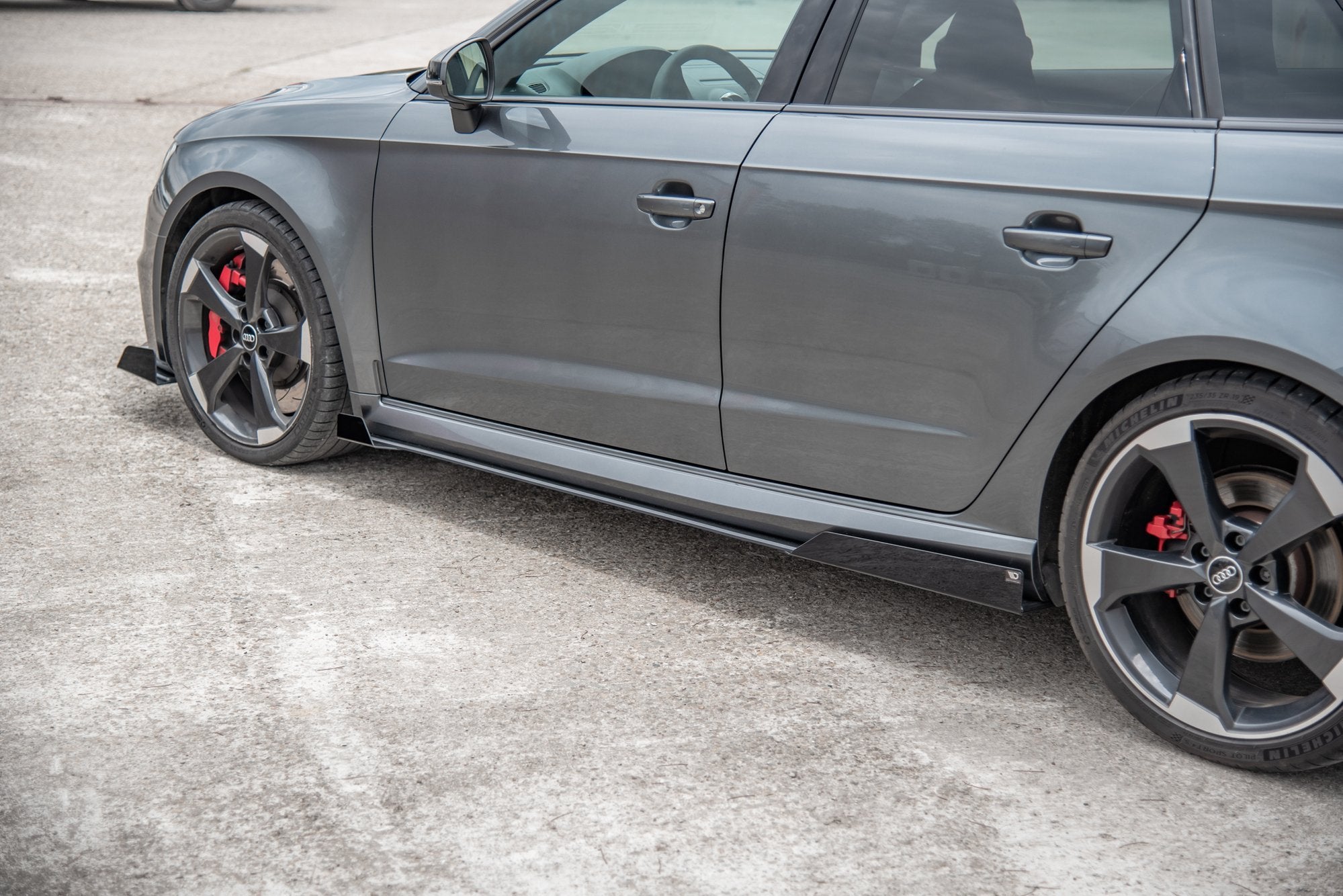 Maxton Design - Street Pro Seitenschweller Ansatz für + Flaps Audi RS3 8V Sportback - Aerowerk.
