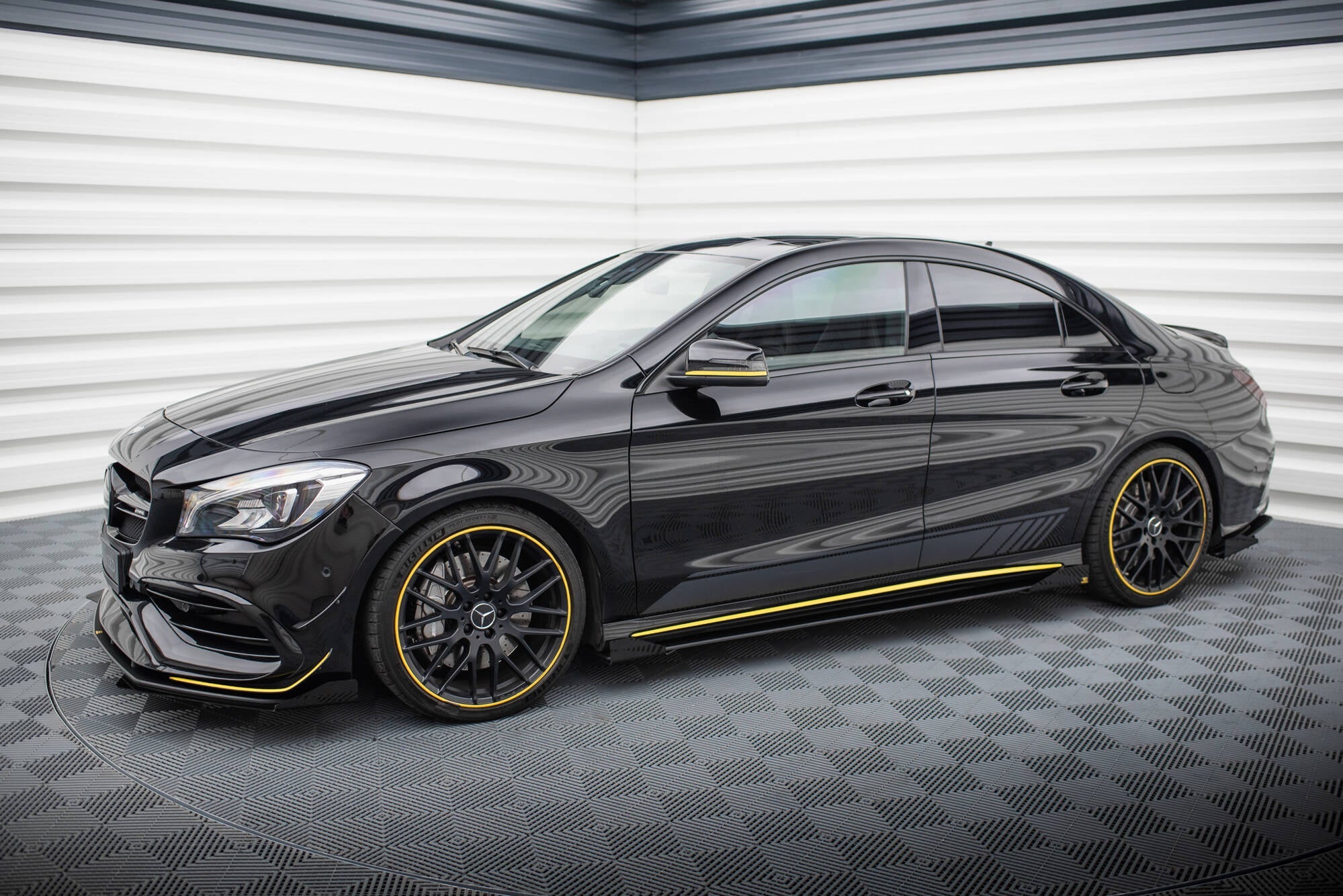 Maxton Design - Street Pro Seitenschweller Ansatz für + Flaps Mercedes - AMG CLA 45 C117 Facelift - Aerowerk.