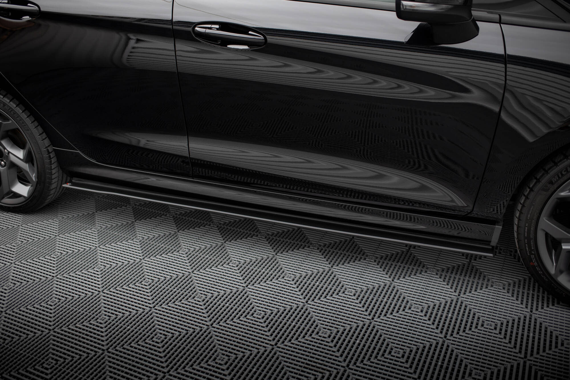 Maxton Design - Street Pro Seitenschweller Ansatz für Ford Fiesta ST / ST - Line Mk8 - Aerowerk.