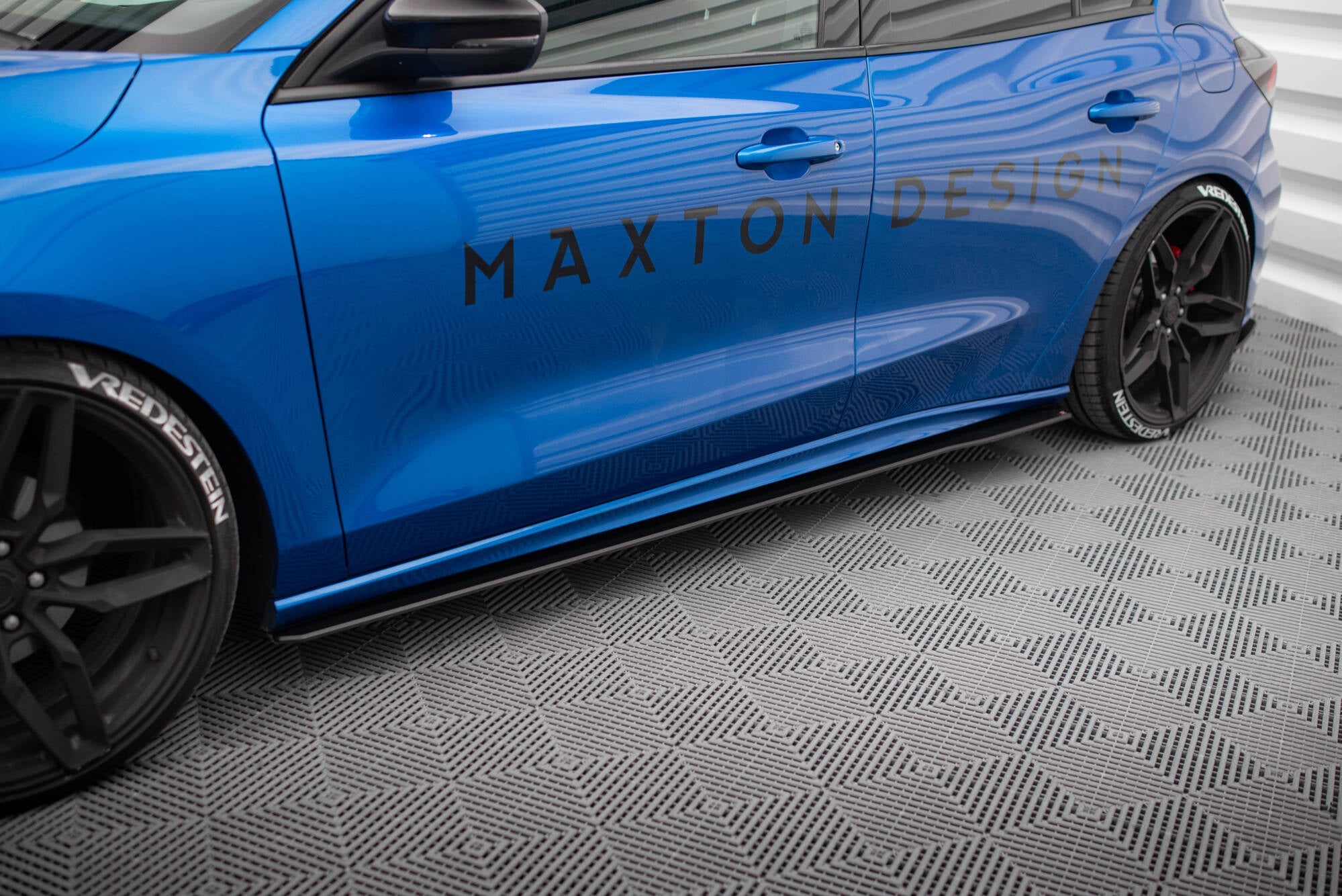 Maxton Design - Street Pro Seitenschweller Ansatz für Ford Focus ST / ST - Line Mk4 - Aerowerk.