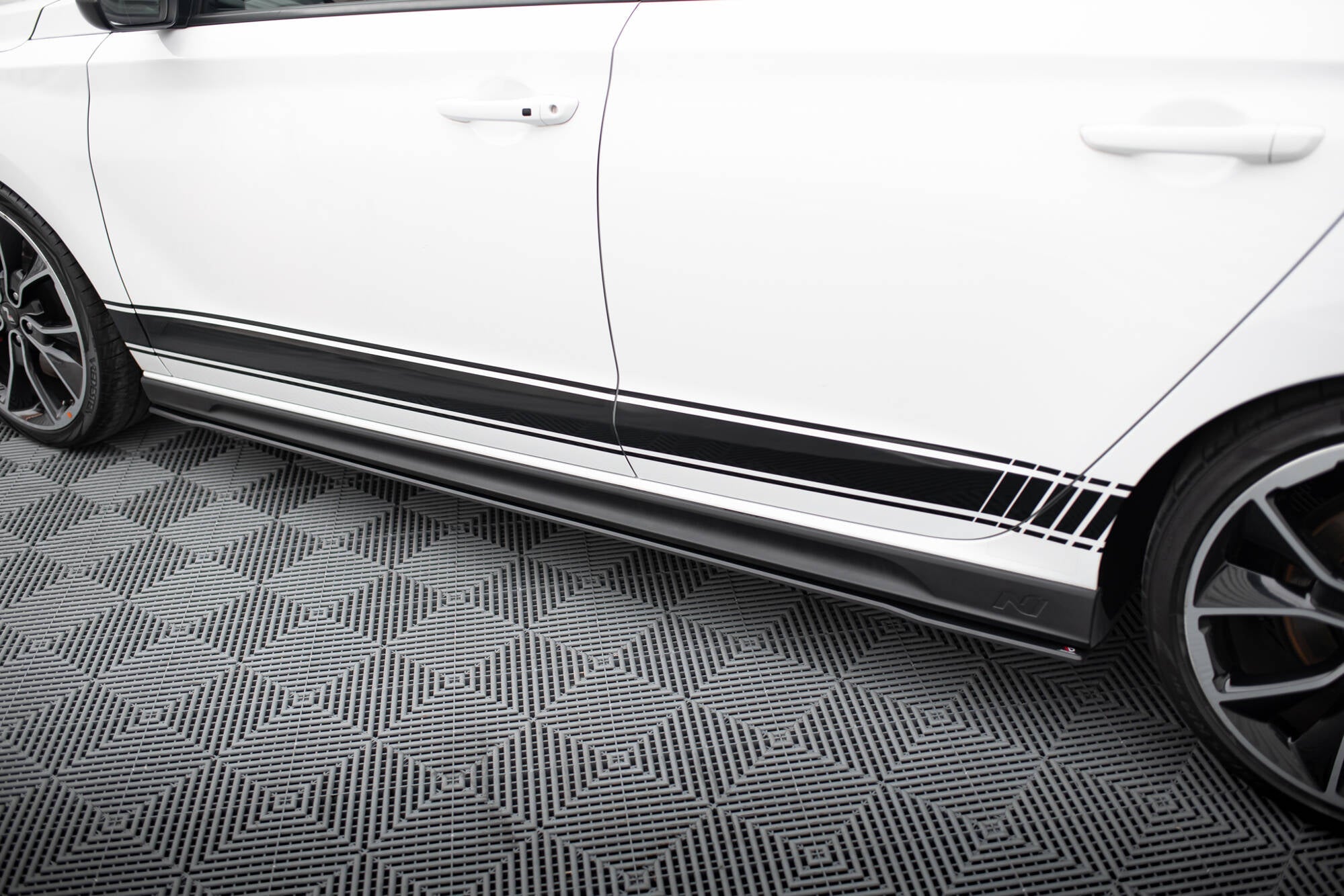 Maxton Design - Street Pro Seitenschweller V1 Ansatz für für Hyundai I30 N Mk3 / Mk3 FL Hatchback / Fastback - Aerowerk.